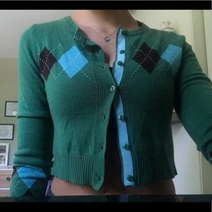 Cute vintage cropped sweater